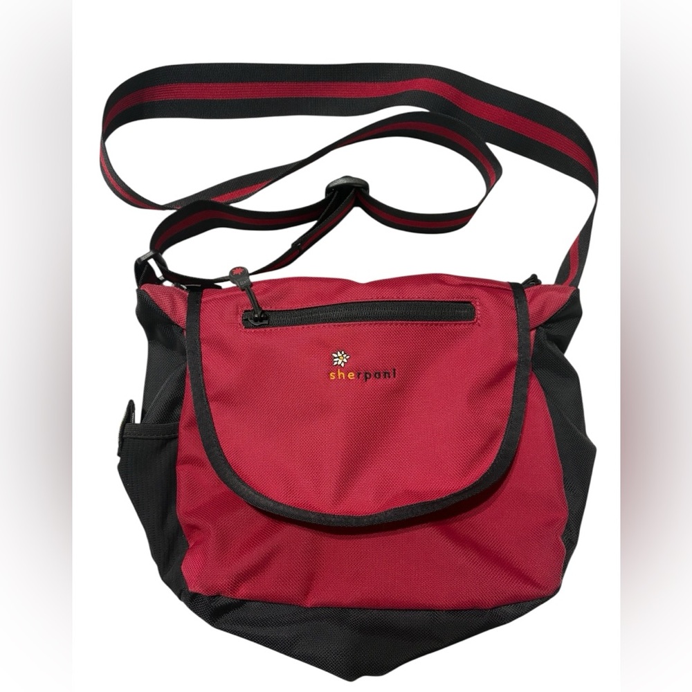 Sherpani Red and Black Everyday Crossbody Bag